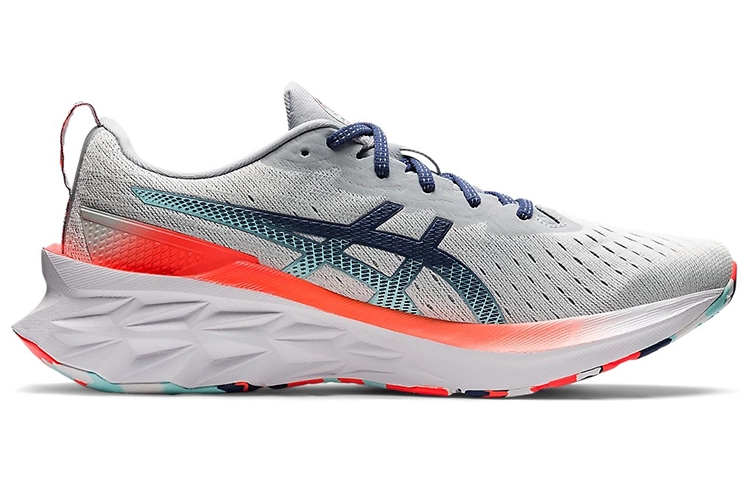 Asics Novablast 2