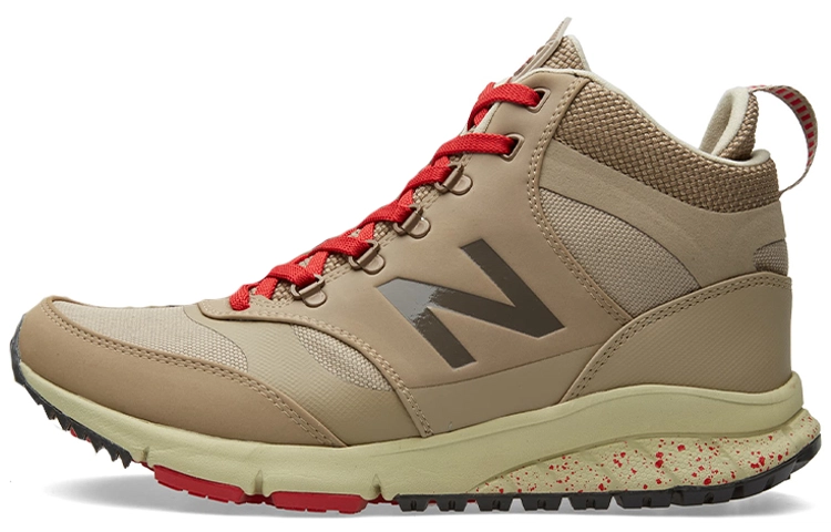 New Balance 710