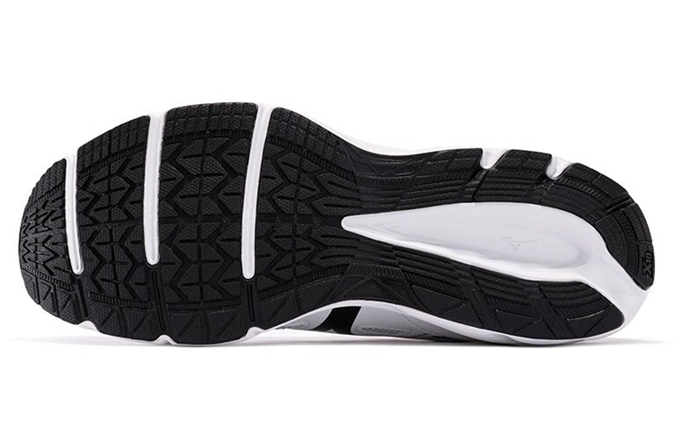 Mizuno Maximizer 23