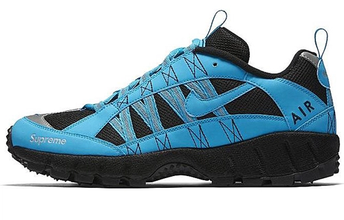 Supreme x Nike Air Humara 17