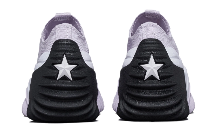 Converse Run Star Hike Motion