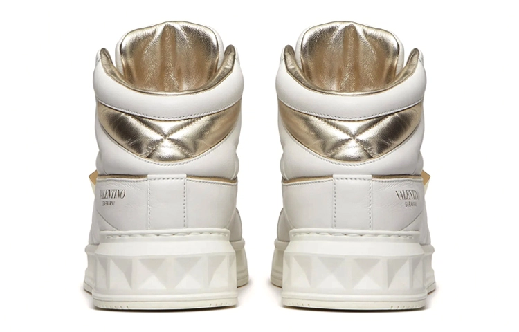 Valentino One StudGARAVANI