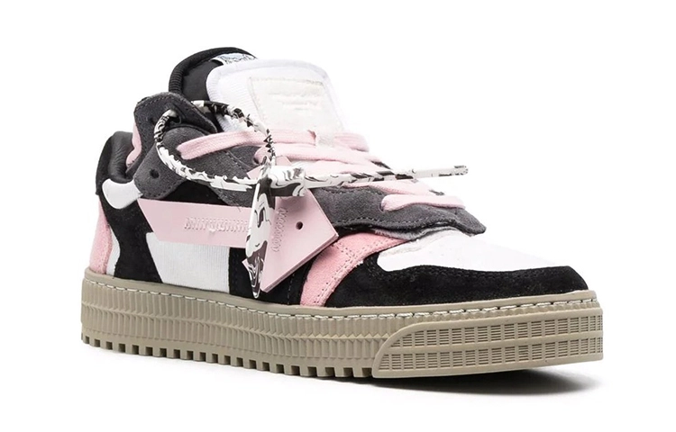 OFF-WHITE