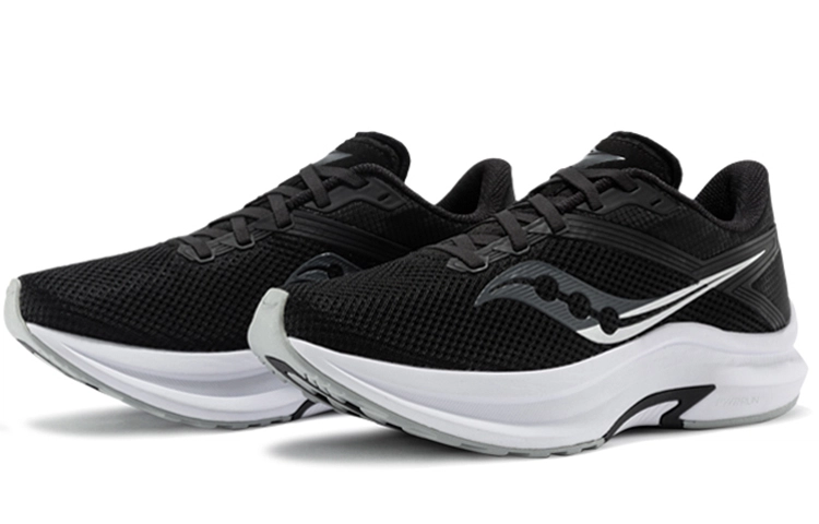 Saucony Axon