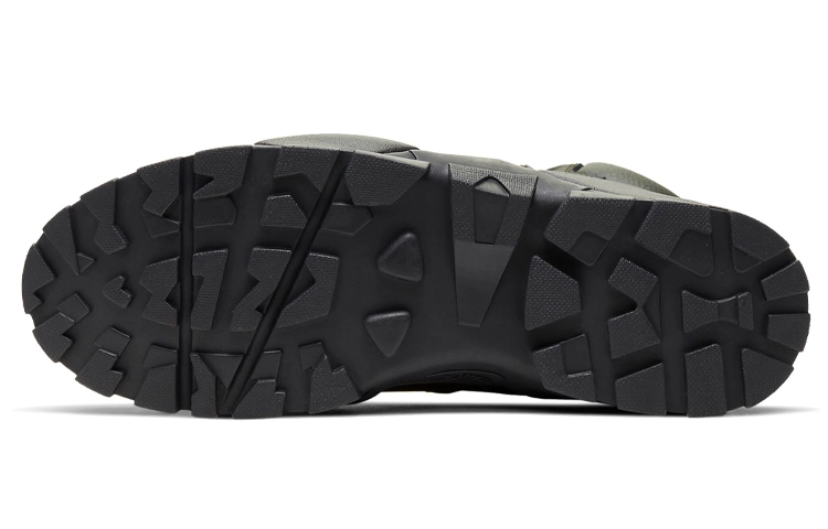 Nike Rhyodomo
