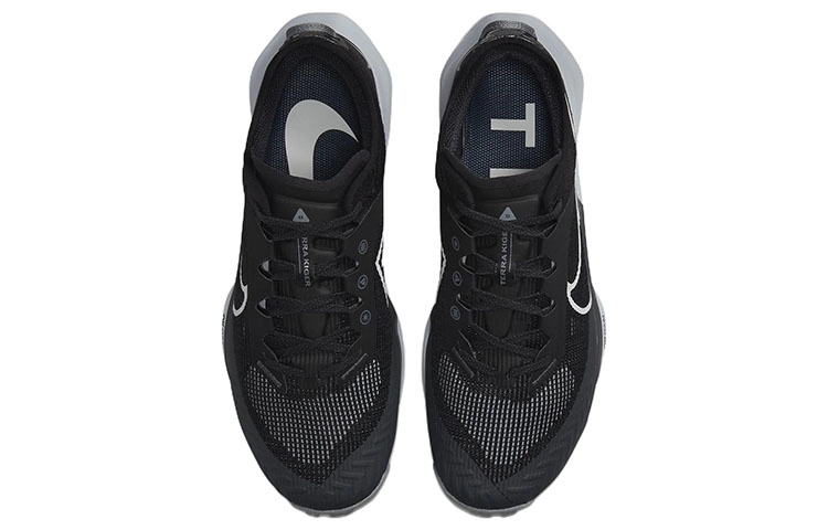 Nike Air Zoom Terra Kiger 8