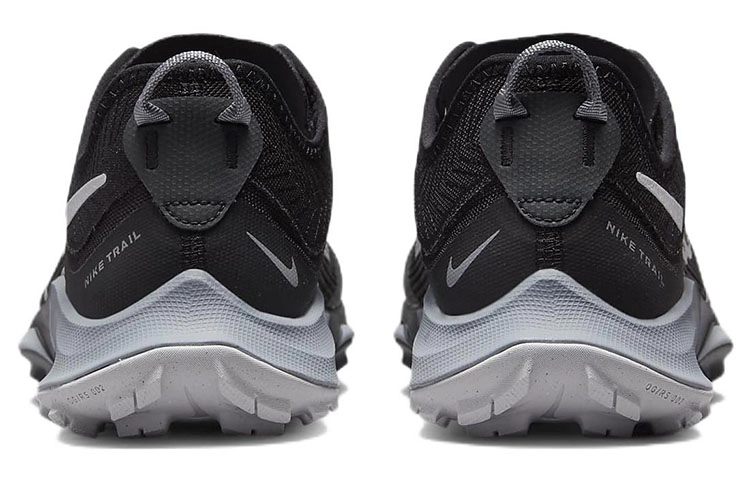 Nike Air Zoom Terra Kiger 8