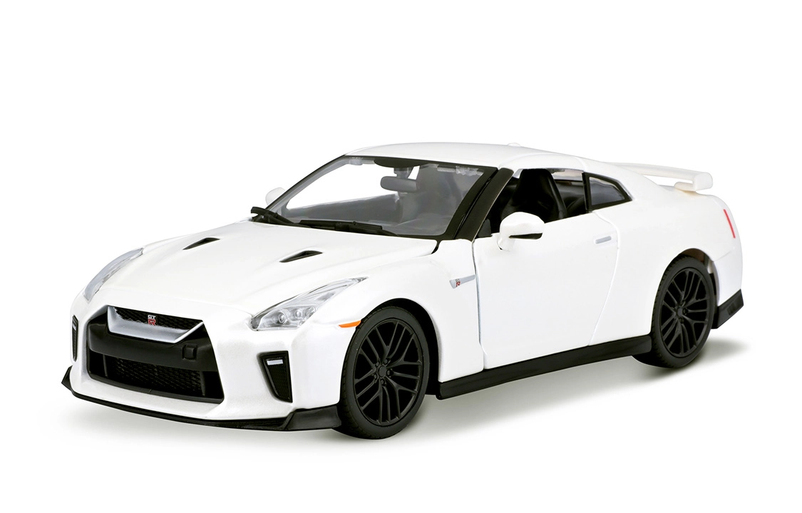 124 2017 Nissan GT-R