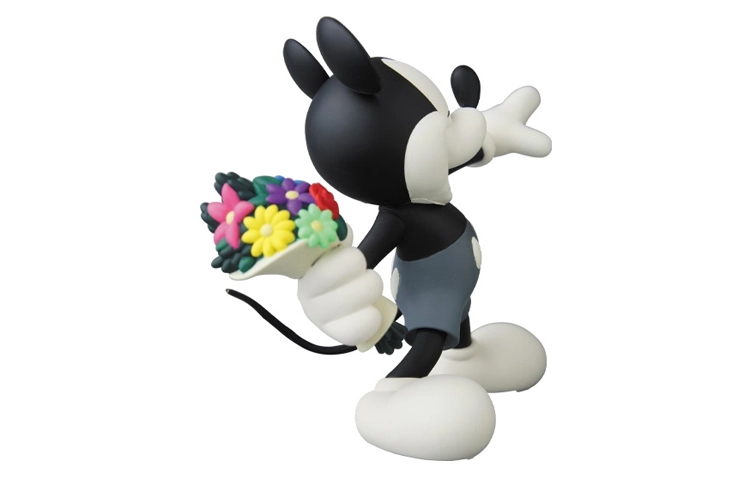 Medicom Toy Mickey Mouse tosses the bouquet 11.5cm