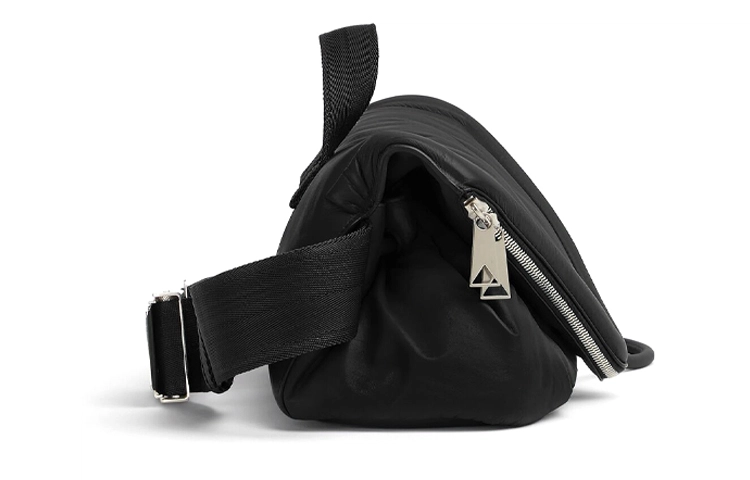 Bottega Veneta Beak