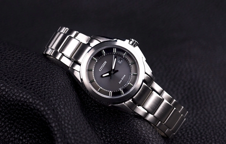 CITIZEN 31mm EW1511-52H