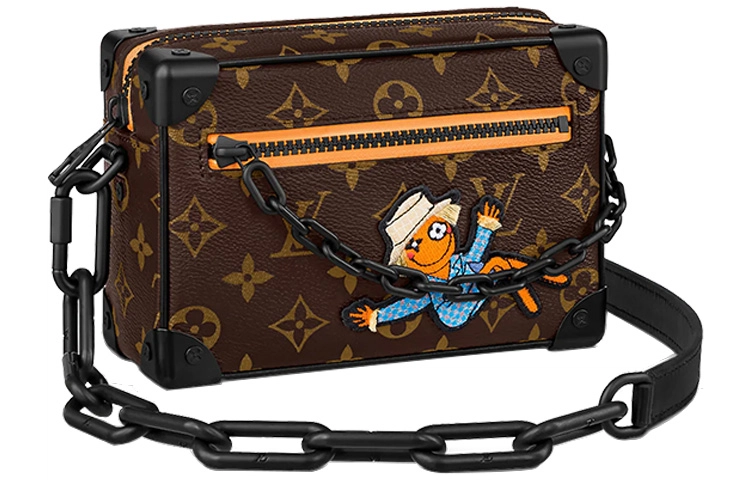 LOUIS VUITTON SOFT TRUNK Logo