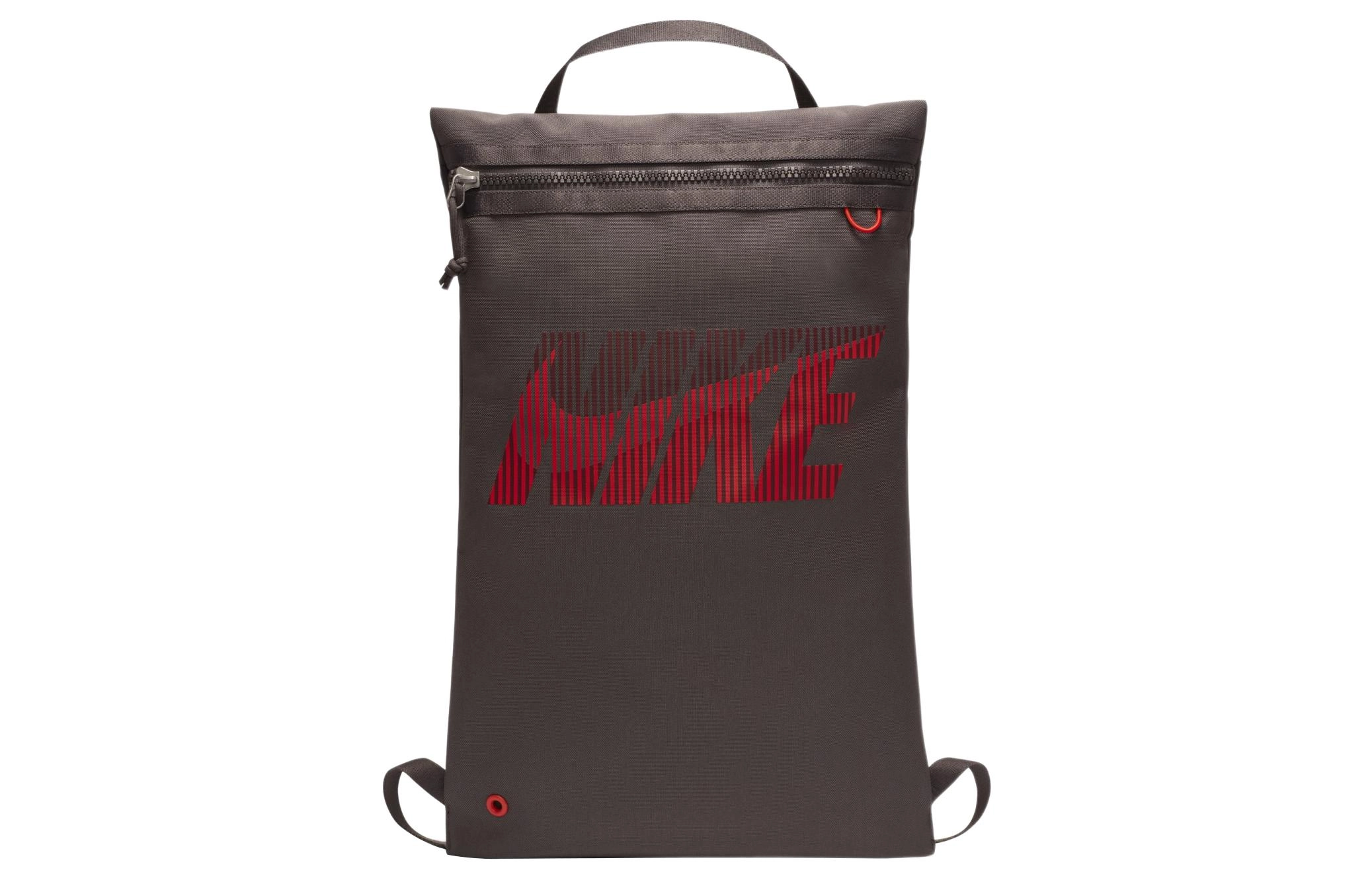 Nike Utility LOGO