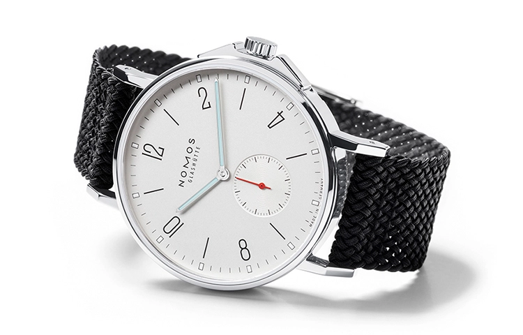 NOMOS Ahoi 550