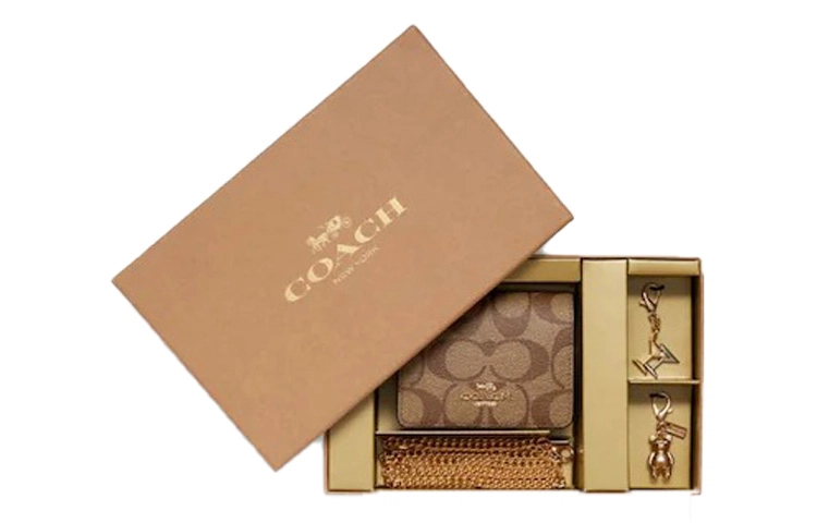 COACH Boxed 11