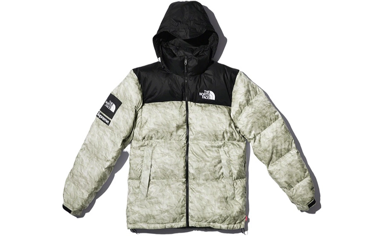 Supreme week 18 x The North Face Paper Print Nuptse Jacket