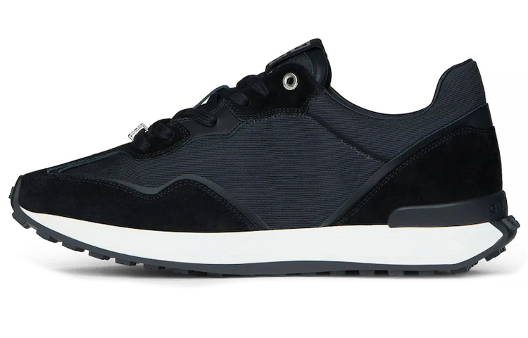 GIVENCHY GIV Runner