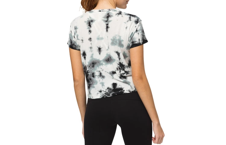 lululemon Train to Be T
