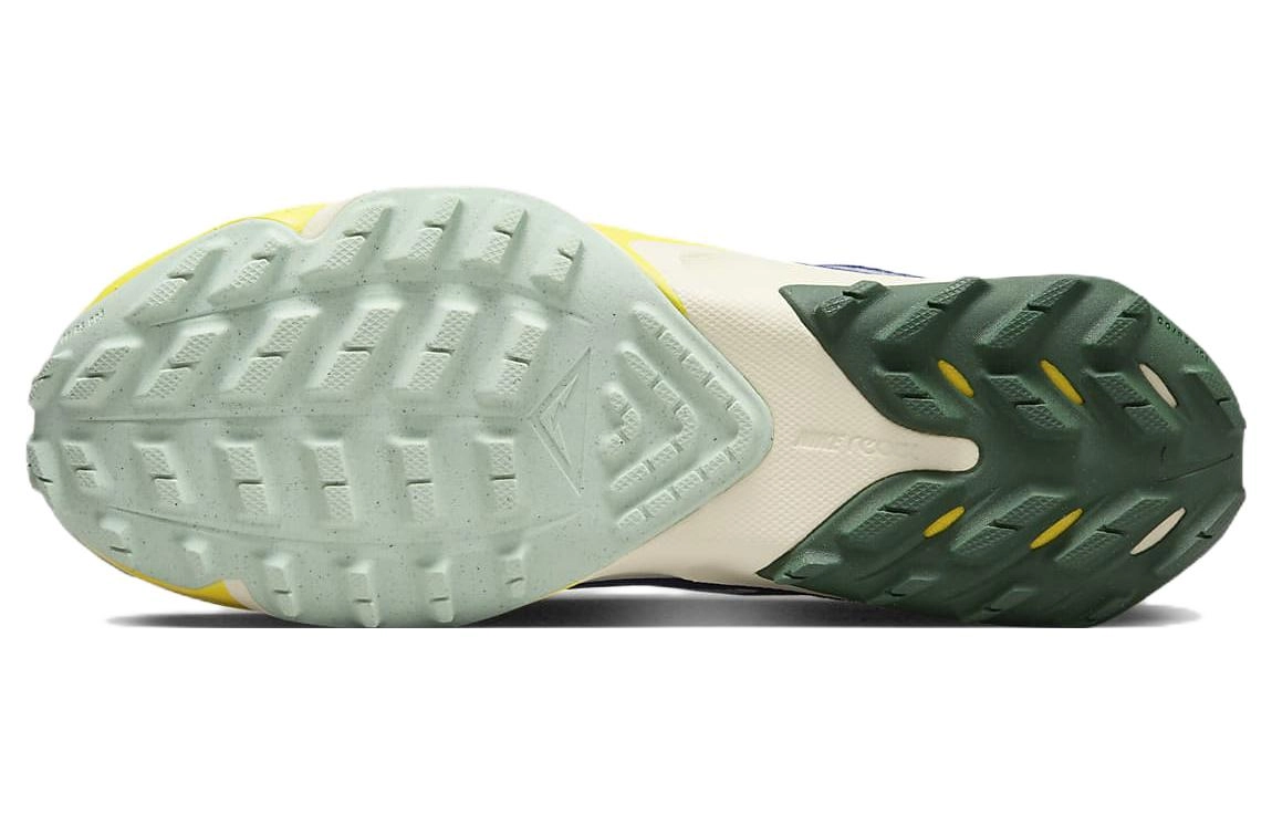 Nike Air Zoom Terra Kiger 8