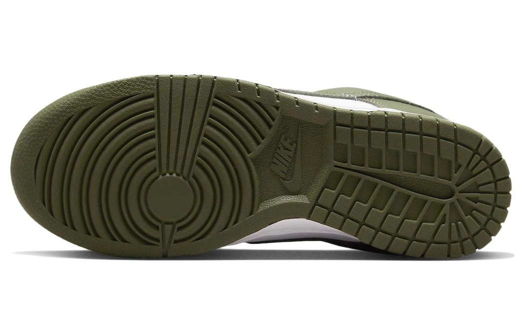 Nike Dunk Low "Medium Olive" Wmns