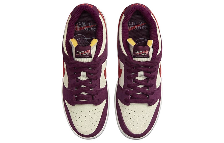 Skate Like a Girl x Nike Dunk SB qs
