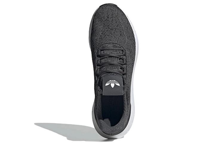 adidas originals Swift Run 22