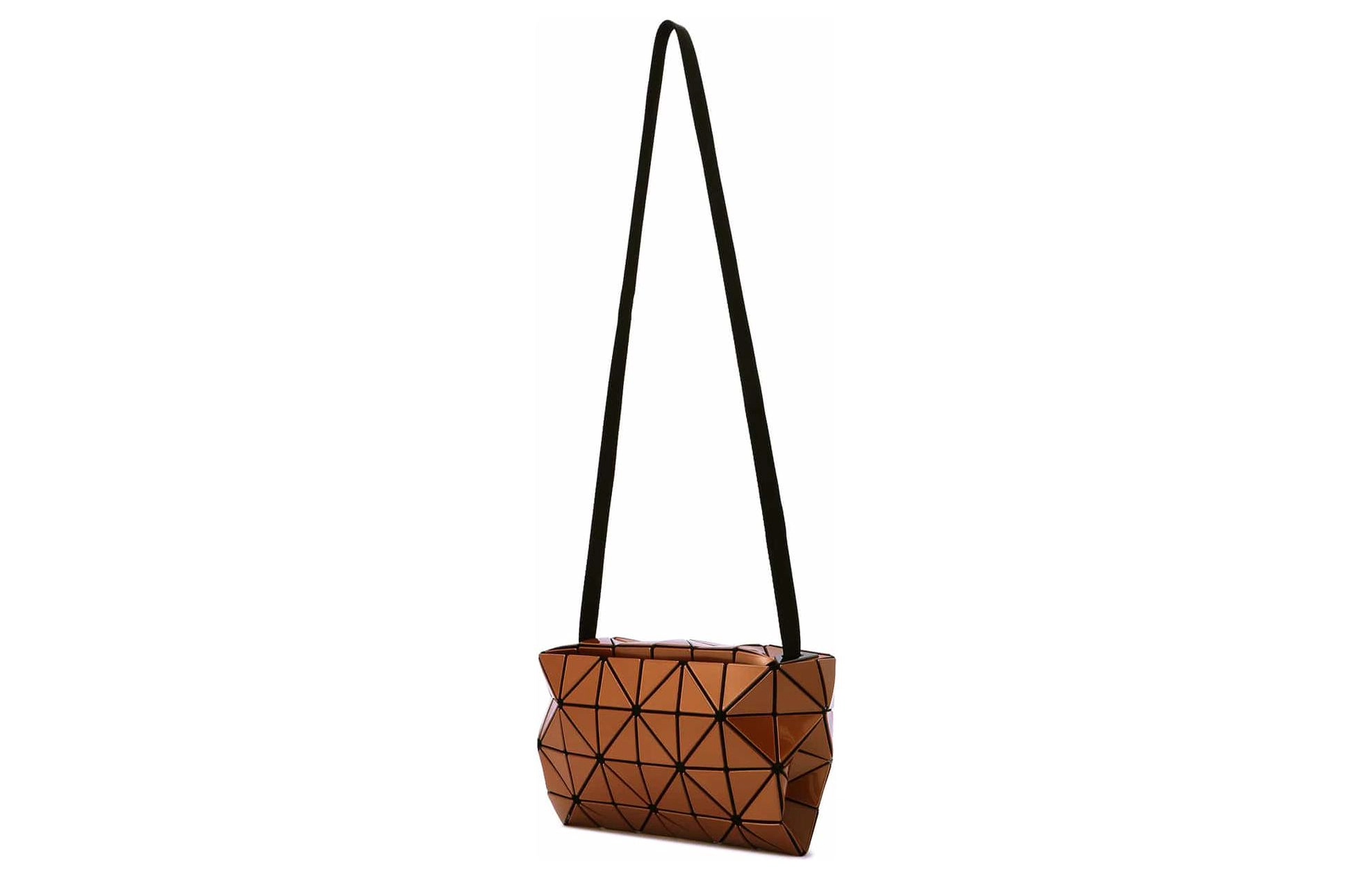 ISSEY MIYAKE Carton