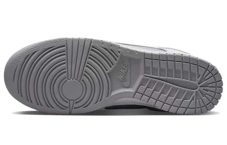 Nike Retro