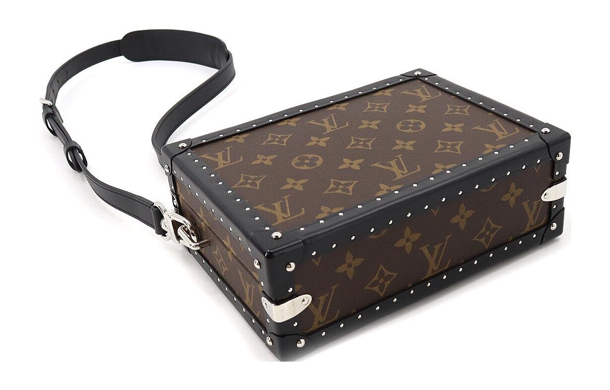 LOUIS VUITTON CLUTCH BOX