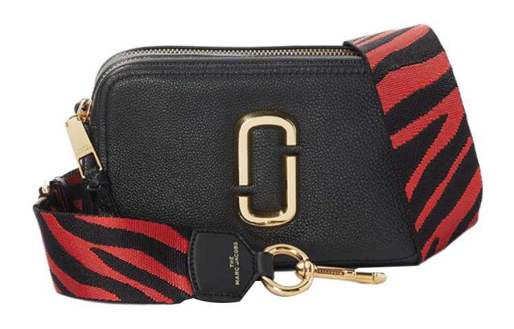 MARC JACOBS Snapshot