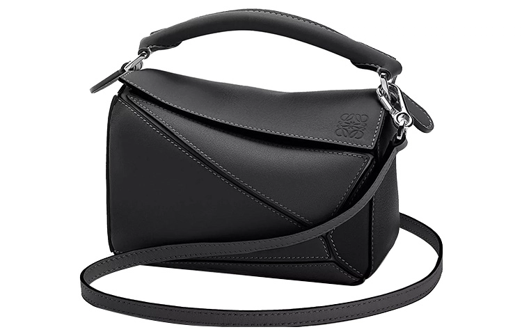 LOEWE PuzzleAnagram