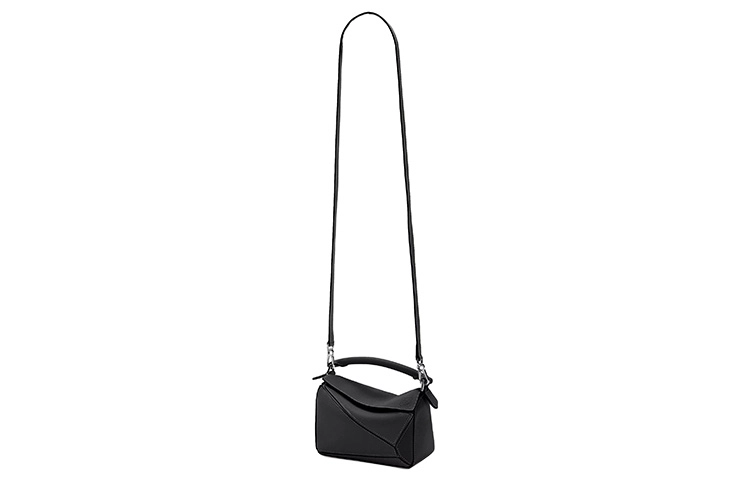 LOEWE PuzzleAnagram