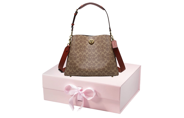 COACH Willow 32 Tote