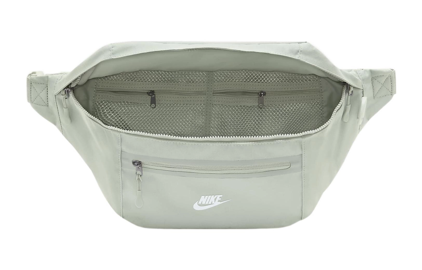 Nike ELEMENTAL Premium Logo