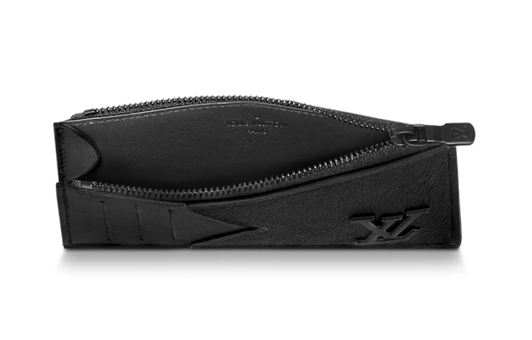 LOUIS VUITTON Aerogram 4