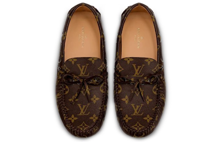 LOUIS VUITTON Arizona Monogram