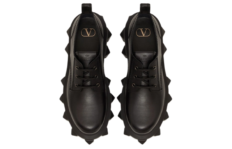 Valentino Trackstud