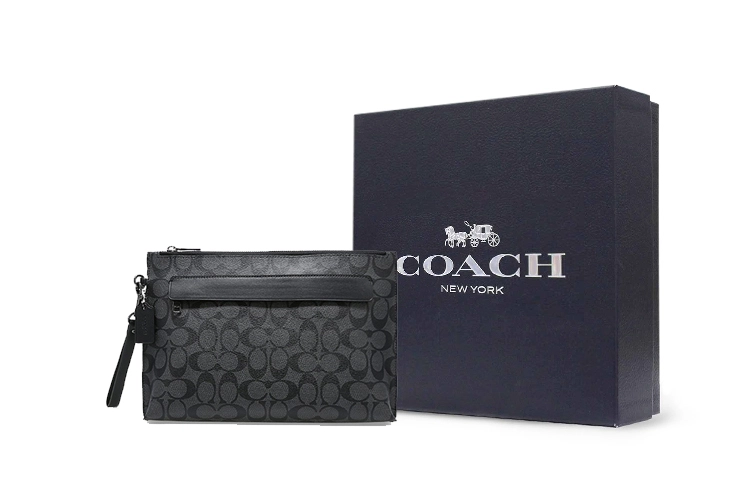 COACH Pouch 30 Logo