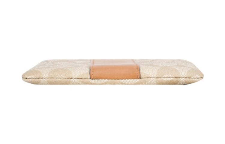 COACH Corner Zip 16
