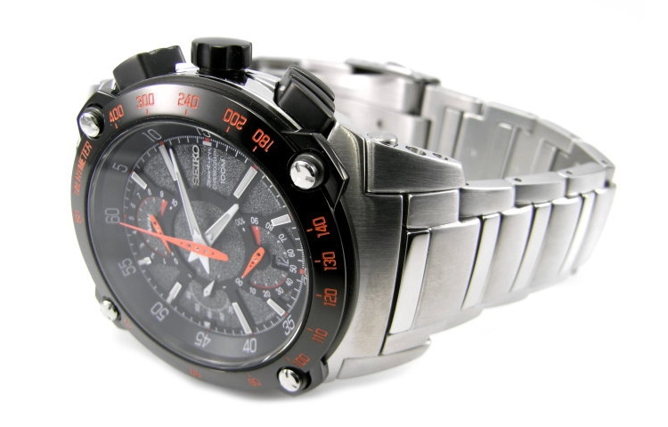 SEIKOSPORTURA100 44mm