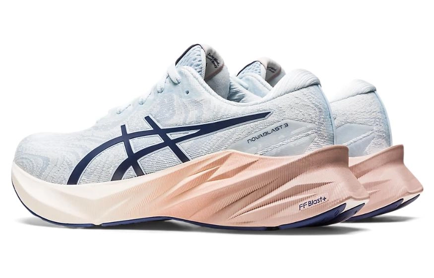 Asics Novablast 3 Nagino