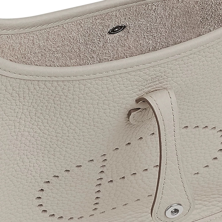 HERMES Evelyne 16 Mini Clemence