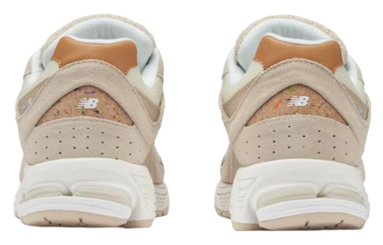 New Balance NB 2002R