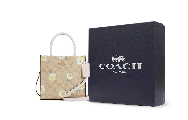 COACH Cally 17 Tote