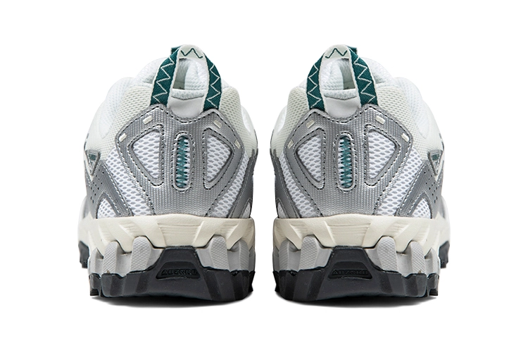 New Balance 610T "urbancore" Y2K