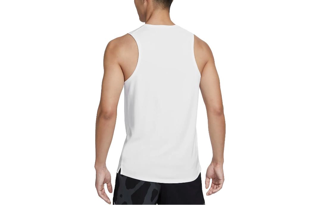 Nike Dri-FIT Miler Logo