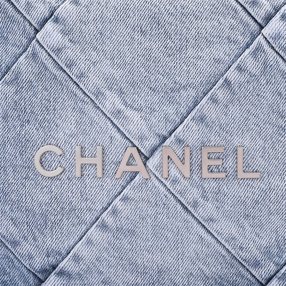 CHANEL 22Bag 23C