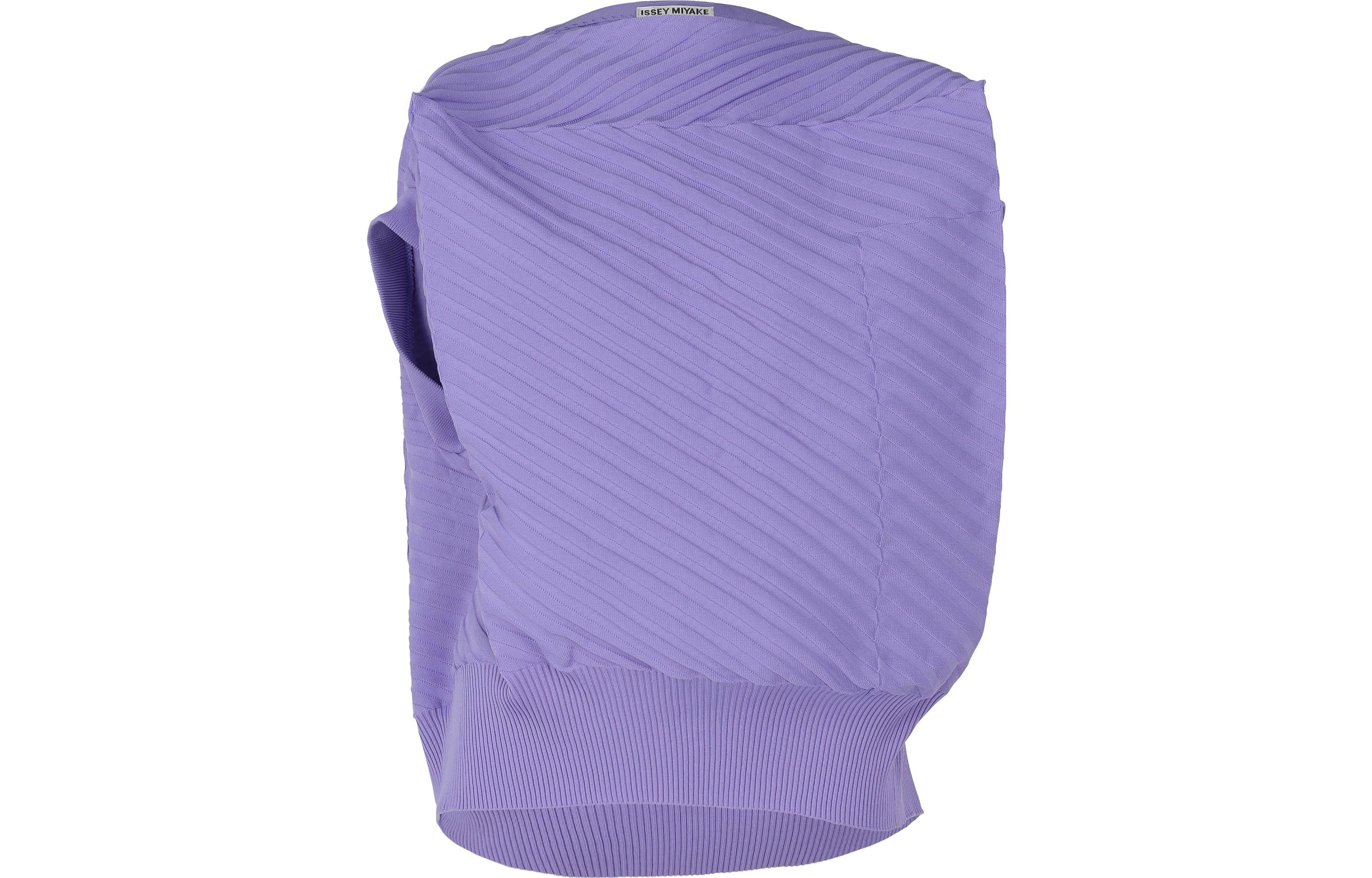 ISSEY MIYAKE SS23 T