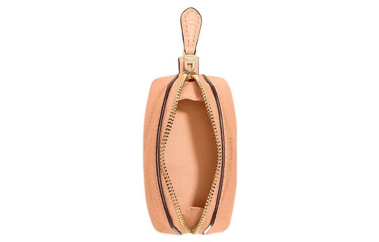 COACH Cosmetic 9 Logo