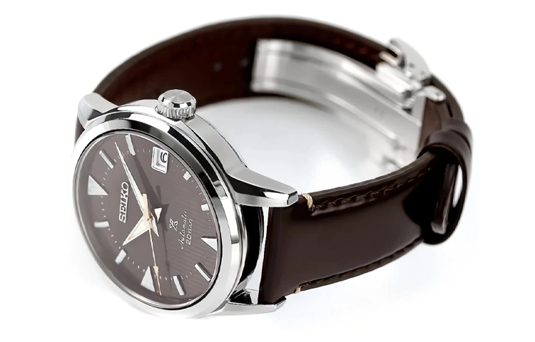 SEIKO 200 38mm SPB251J1